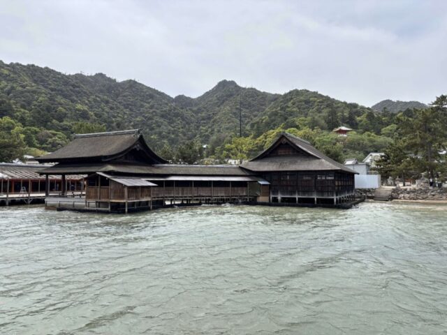 平舞台→「能舞台」（厳島神社）