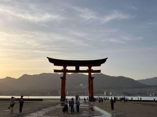 夕日と大鳥居③（宮島）