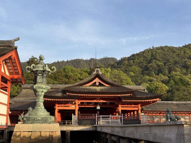 厳島神社「左前」（宮島）