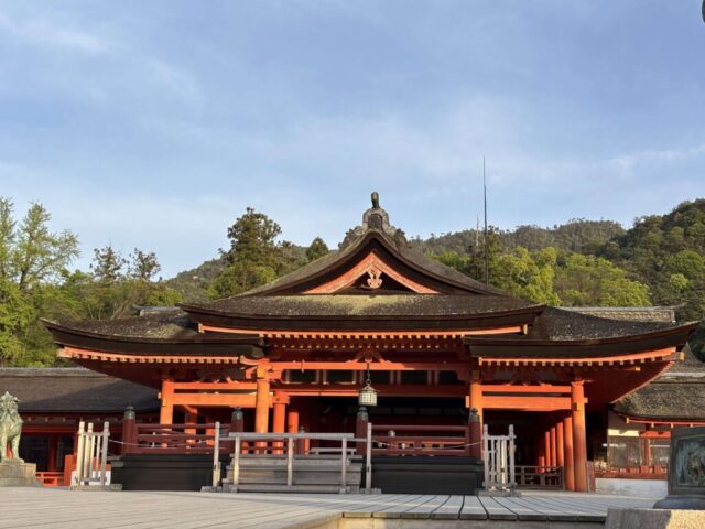 厳島神社「右奥」（宮島）