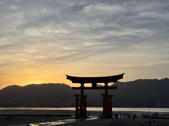 大鳥居・マジックアワー（宮島）