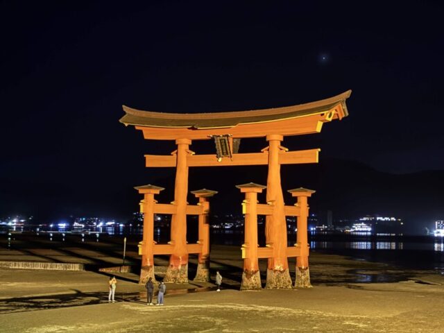 大鳥居・ライトアップ③（宮島）