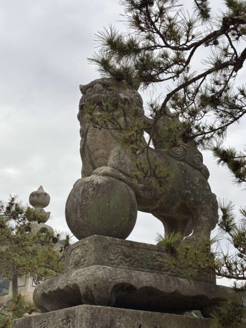 狛犬②（厳島神社）