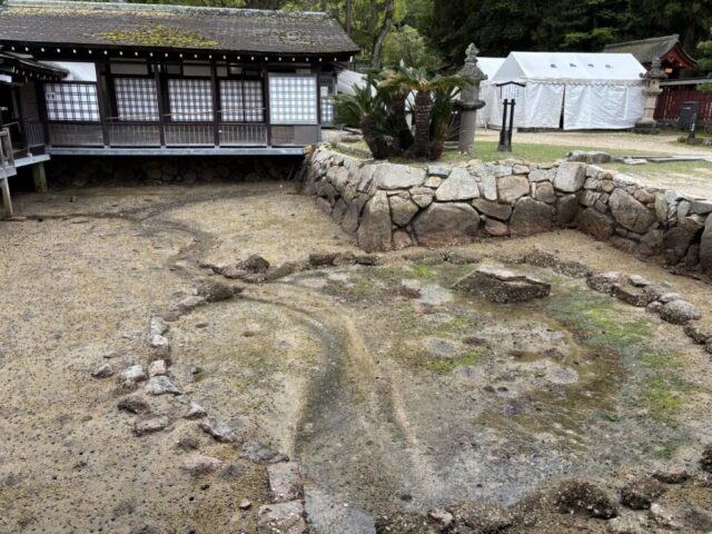 鏡の池（厳島神社）