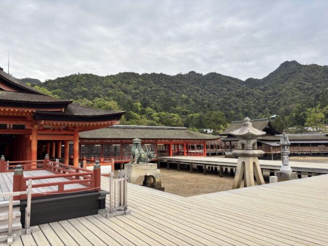 拝殿→「右」（厳島神社）
