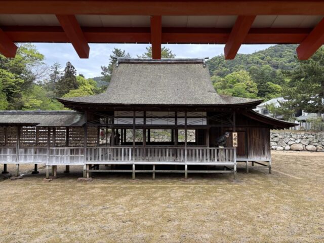 右廻廊→「天神社」（厳島神社）