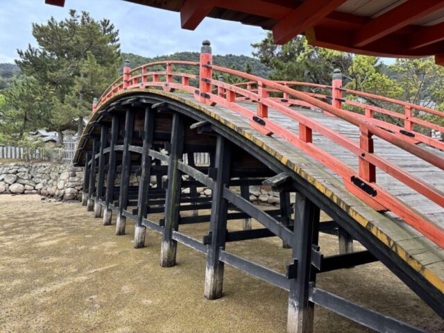 反橋（厳島神社）