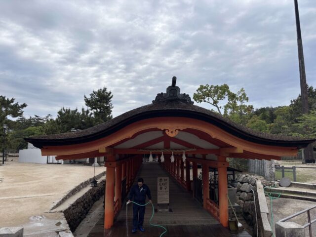 出口（厳島神社）