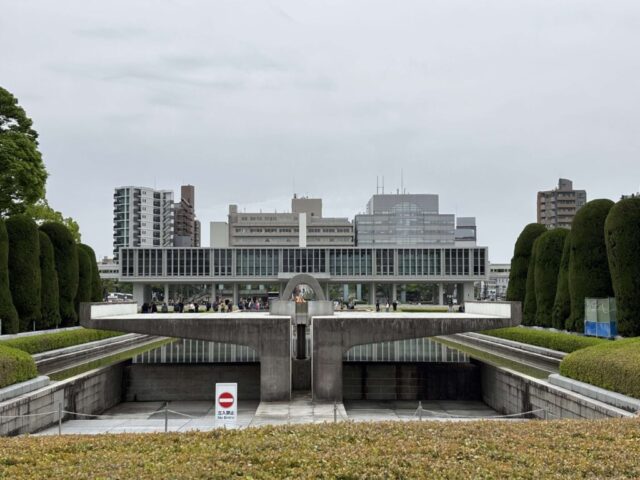 平和の灯②(平和記念公園)