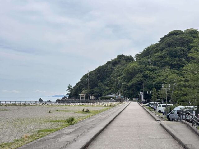防波堤②(参道)