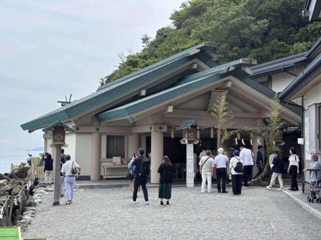 参道→「拝殿」(二見興玉神社)