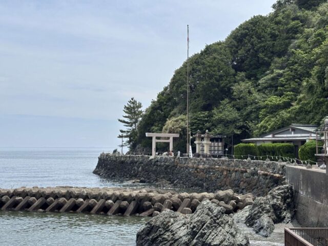 埠頭→「第二鳥居」(二見浦海岸)