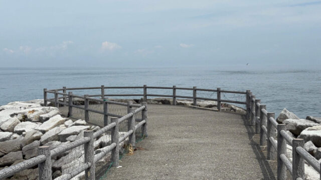 埠頭④(二見浦海岸)