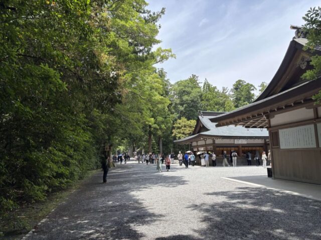 二の鳥居→「参道」 (伊勢神宮・外宮)