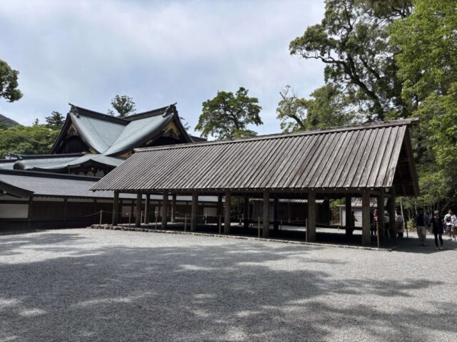 内宮神楽殿・五丈殿（伊勢神宮・内宮）